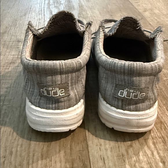 Hey Dudes - Picture 3 of 7